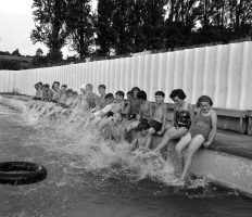 Splashing time in Wyndham Park